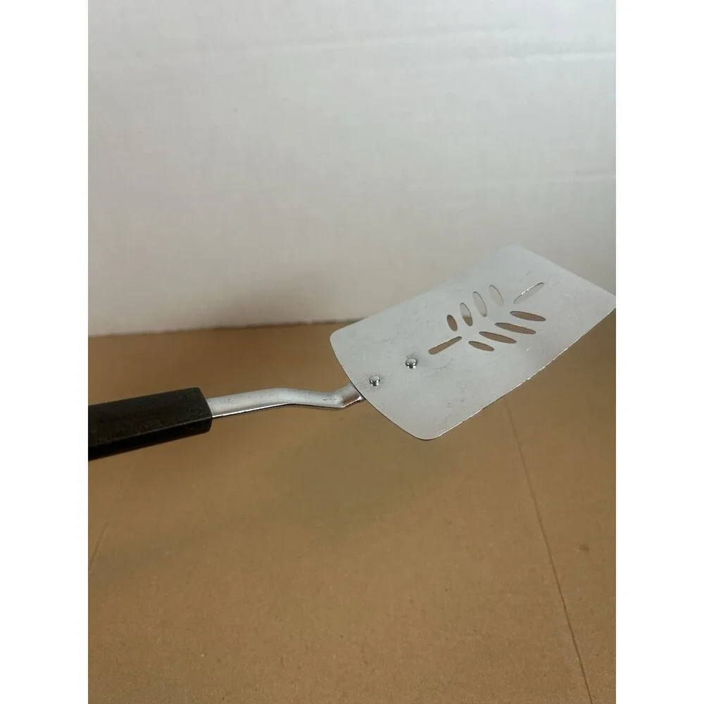 Unbranded vintage metal